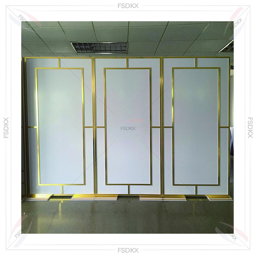 Suprimentos para Festa em Ouro - Event Party Supply Rental avaliação e preço